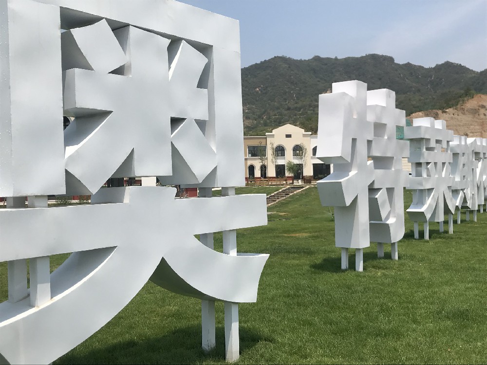PVC材質(zhì)新生命，晨虹醇酸清漆煥發(fā)持久光澤