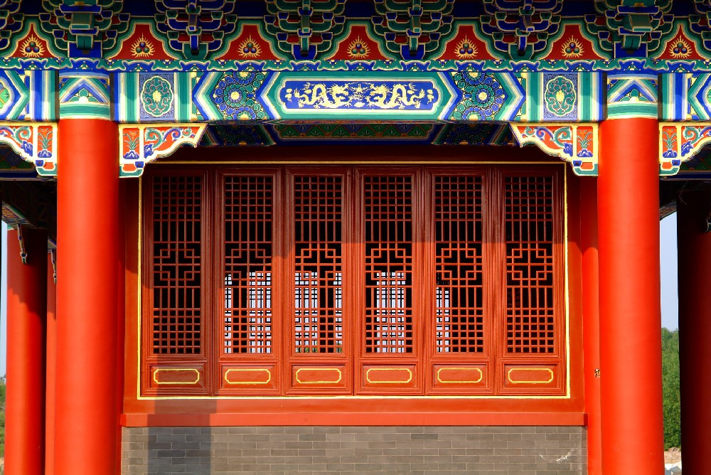 歷史文化遺產(chǎn)的守護(hù)神：晨虹醇酸防銹漆，讓古老記憶煥發(fā)新生